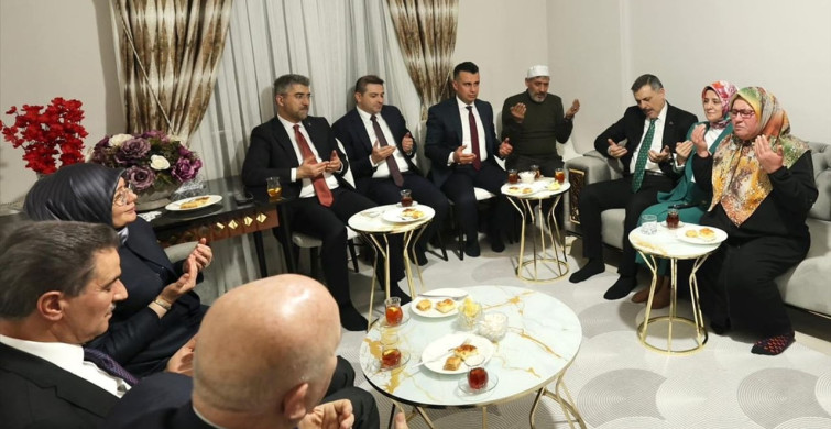 Bakan Çiftçi’den Umre Hayalini Gerçekleştiren Özel Gereksinimli Kadına Ziyaret