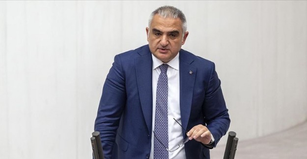 Bakan Ersoy: İnsan Hakları Günü'nde Sunulan Bu Ödül Hiçbir Soykırımı Unutturamaz