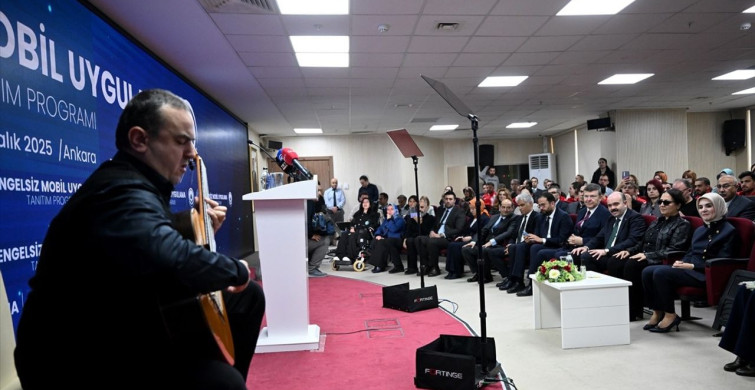 Bakan Göktaş, Engelsiz Mobil Uygulama'yı Tanıttı