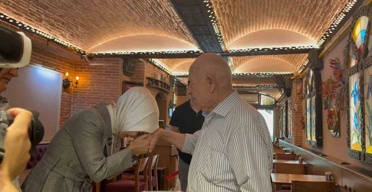 Bakan Göktaş, Eskişehir esnafıyla buluştu