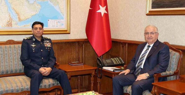 Bakan Güler, Pakistan Hava Kuvvetleri Komutanı Sidhu'yu Ağırladı