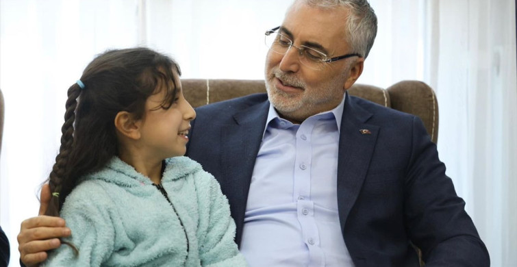 Bakan Işıkhan, Elazığ'da Depremzedelerle İftar Yaptı