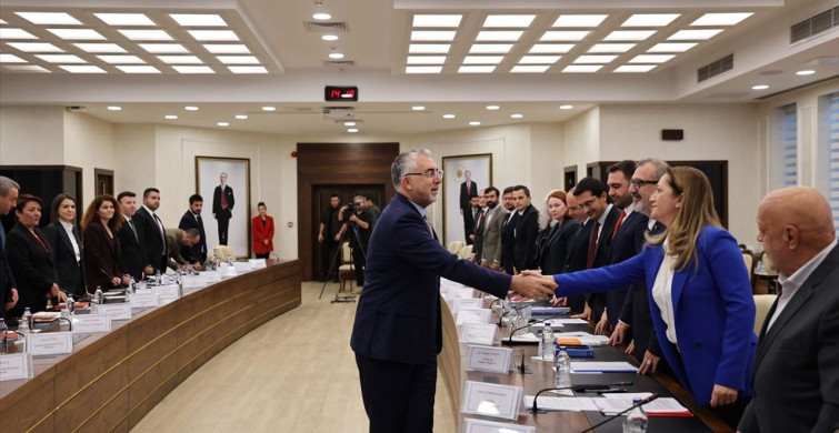 Bakan Işıkhan'dan Üçlü Danışma Kurulu Açıklaması