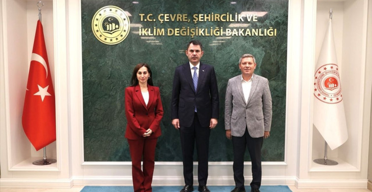 Bakan Kurum, AK Parti'ye Yeni Katılımlar Hakkında Bilgi Verdi