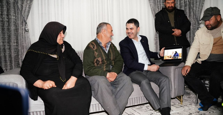 Bakan Kurum, Kahramanmaraş'taki Depremzedeleri Ziyaret Etti