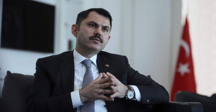 Bakan Kurum’dan Van Gölü açıklaması: Bugüne kadar 807 bin metreküp dip çamuru temizliği yapıldı