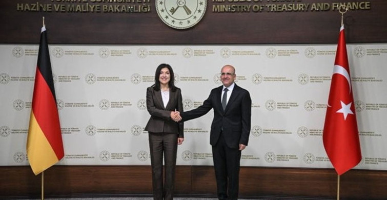 Bakan Şimşek, Almanya Federal Ekonomi ve Enerji Bakanı Reiche ile bir araya geldi