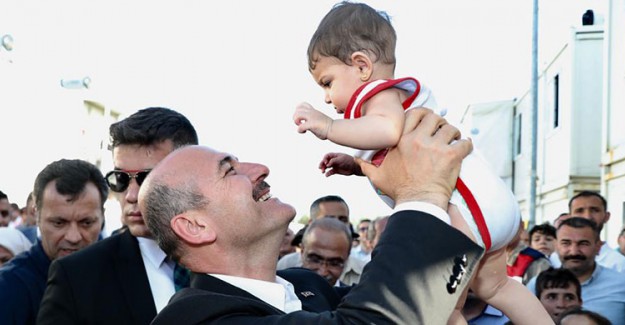 Bakan Soylu: Suriyelilerin Sınır Dışı Edilmeleri Söz Konusu Değil  