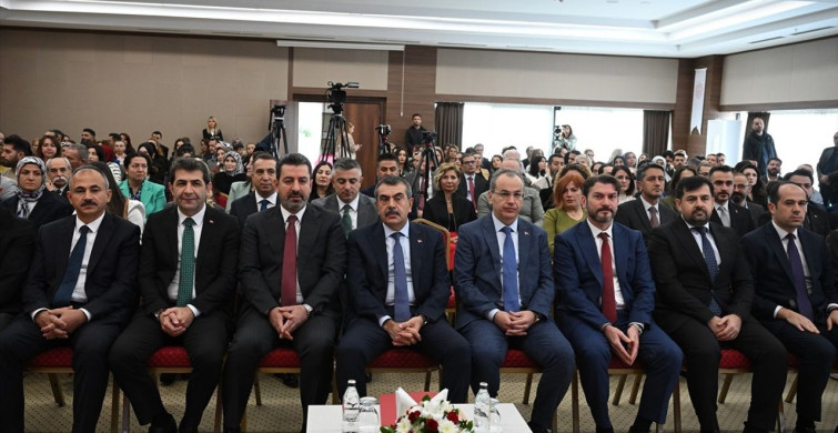 Bakan Tekin Öğretmen Yazar Yarışmasında Çağrıda Bulundu