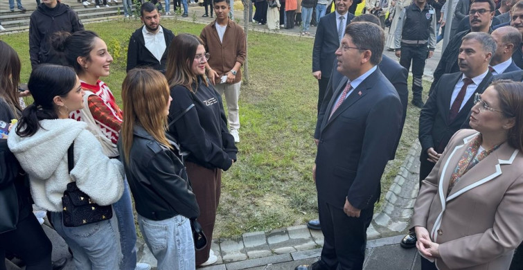 Bakan Tunç Bartın Üniversitesi'nde Eğitim ve Filistin Destek Mesajı Verdi