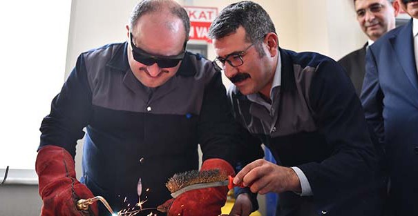 Bakan Varank Gaziantep'te Sanayinin Nabzını Tuttu