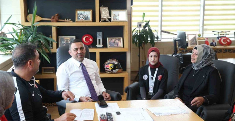 Bakan Yardımcısı Yerlikaya, YayTanSay Kulübü Şampiyonlarını Kutladı