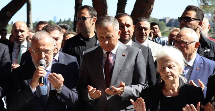 Bakan Yerlikaya'dan Demokrasi Şehitlerine Anma Konuşması