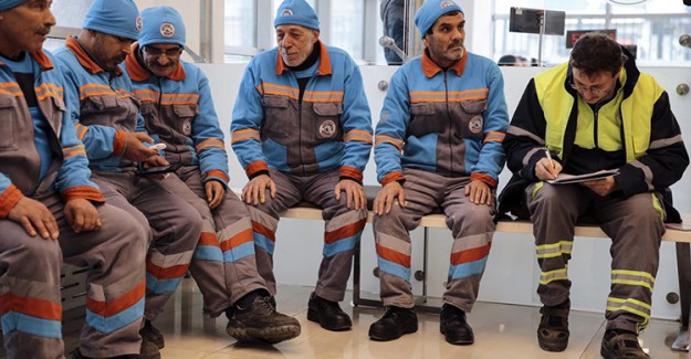 Bakandan Taşeron İşçiyi Sevindiren Açıklama!