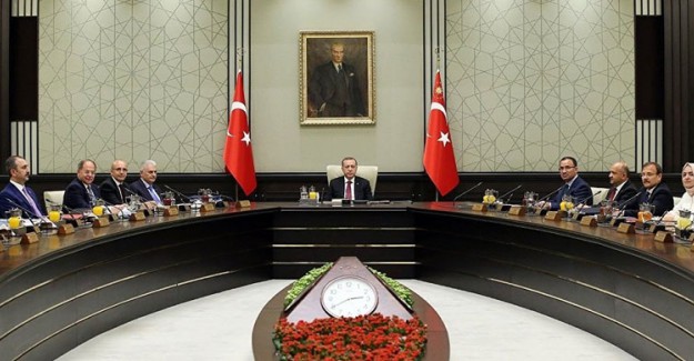 Bakanlar Kurulu'na KHK Yetkisi Veren Tasarı Meclis'te Onaylandı
