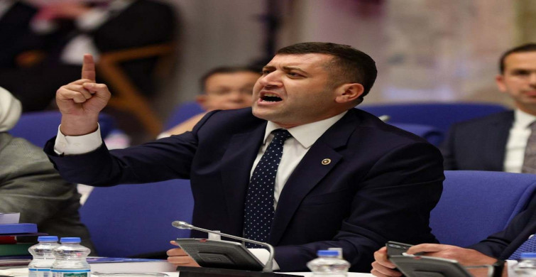 Baki Ersoy MHP'den istifa mı etti? MHP Baki Ersoy neden istifa etti? Baki Ersoy başka partiye geçer mi, hangi partiye geçecek?