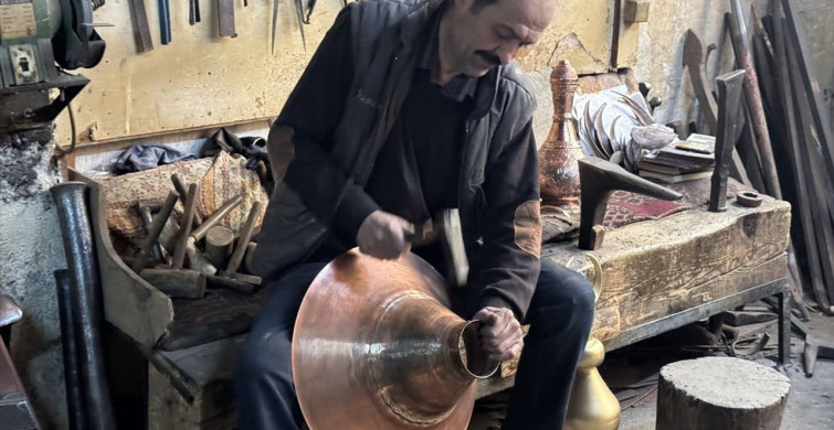 Bakır Ustası Kardeşlerin Yarım Asırlık Başarısı: Alem Üretimi