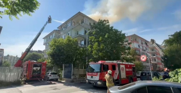 Bakırköy'de Çatı Yangını Paniğe Neden Oldu