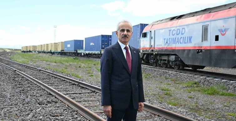 Bakü-Tiflis-Kars Demiryolu Hattı ve Küresel Bağlantısallık