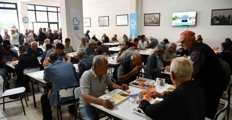 Balıkesir Büyükşehir Belediyesi Dursunbey’de yeni hizmetleri hayata geçirdi