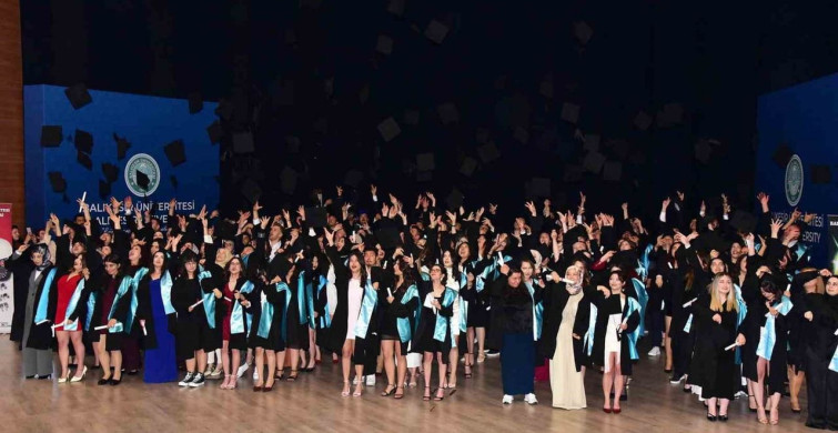 Balıkesir Üniversitesi Turizm Fakültesi Mezuniyet Töreni