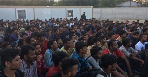 Balıkesir'de 144 Düzensiz Göçmen Yakalandı