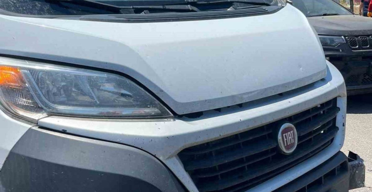 Balıkesir'de 6 aracın karıştığı zincirleme kaza: 2 yaralı
