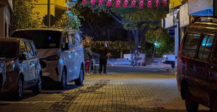 Balıkesir'de 6,1 Büyüklüğünde Deprem Gerçekleşti Balıkesir'de 6,1 Büyüklüğünde Deprem Gerçekleşti