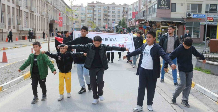 Balıkesir'de Dünya Romanlar Günü Coşkuyla Kutlandı