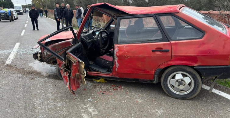 Balıkesir'de Trafik Kazası: 3 Yaralı