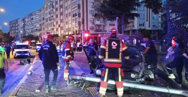 Balıkesir'de Trafik Kazası: Sürücü Hayatını Kaybetti, Bir Yaralı