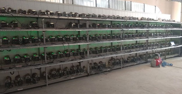 Balıkesir'de Yapılan Operasyonda Çiftlikbank'ın Bitcoin Tarlası Ele Geçirildi