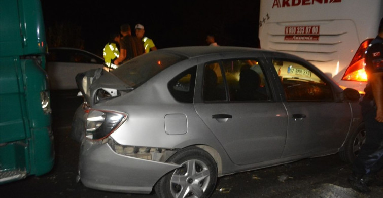 Balıkesir'de Zincirleme Trafik Kazası: 1 Ölü, 3 Yaralı
