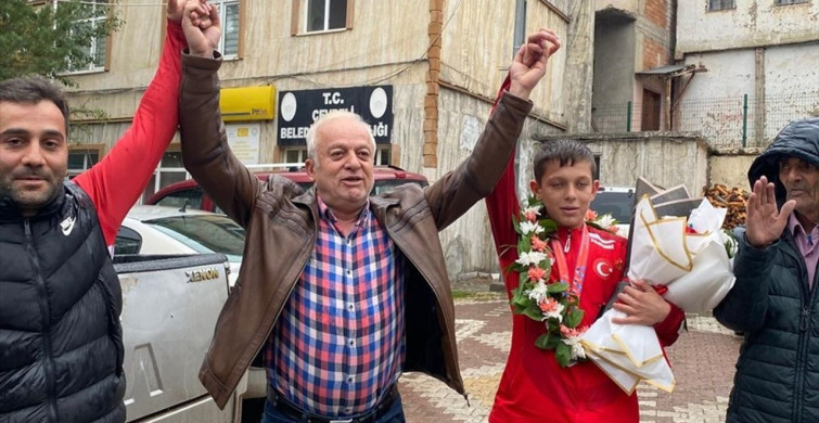 Balkan Şampiyonu Güreşçi Ahmet Ensar Akbaş Tokat'ta Coşkuyla Karşılandı