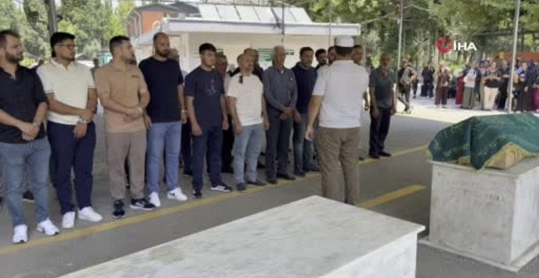 Balkonda elektrik akımına kapılan 1,5 yaşındaki Yamaç Ali, son yolculuğuna uğurlandı