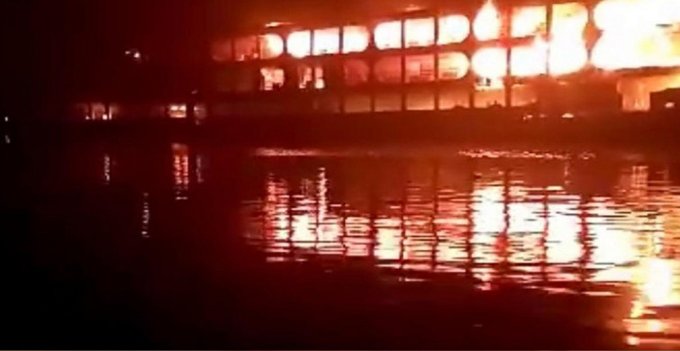 Bangladeş'te Korkutan Yangın! 30 Can Kaybı Var