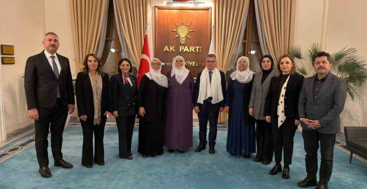 Barış Anneleri AK Parti Grubu'nu Ziyaret Etti