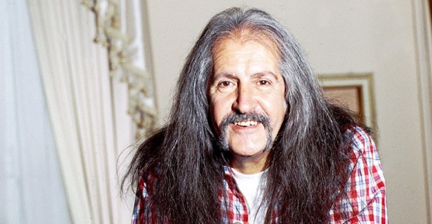 Barış Manço Doğum Gününde Unutulmadı!