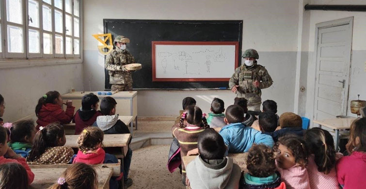 Barış Pınarı Bölgesinde Suriyeli Çocuklara Mayın ve EYP Eğitimi Veriliyor