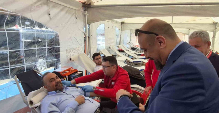 Bartın Üniversitesi'nde Kan Bağış Kampanyası Coşkusu