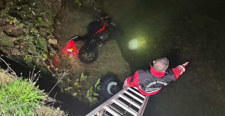 Bartın'da Motosiklet Kazası: İtfaiye Ekibi Kurtardı