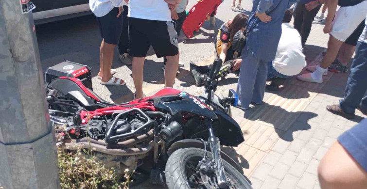 Bartın'da motosiklet, otomobile çarptı: 1 yaralı