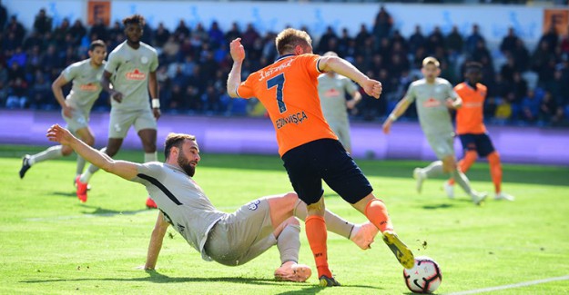 Başakşehir 3. Kez Puan Kaybı Yaşıyor
