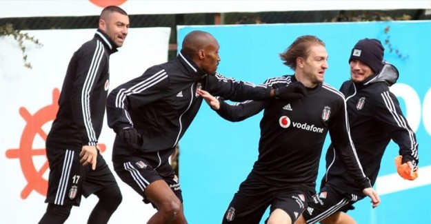 Başakşehir Beşiktaş Maçının Muhtemel 11'leri