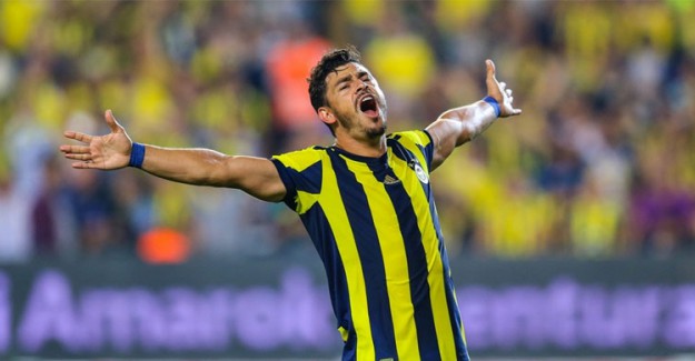 Başakşehir, Eski Fenerbahçeli Giuliano Transferini Bitiriyor!