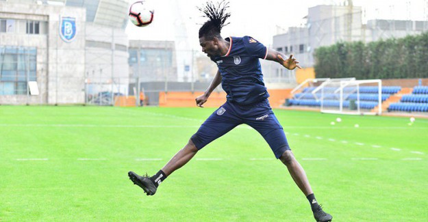 Başakşehir’de Adebayor Gerçeği!