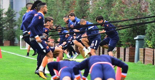 Başakşehir’de Çaykur Rizespor Mesaisi! 