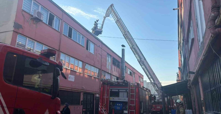 Başakşehir'de Yangın Büyümeden Kontrol Altına Alındı