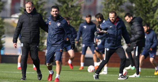 Başakşehir’e Arda Turan’dan Kötü Haber!