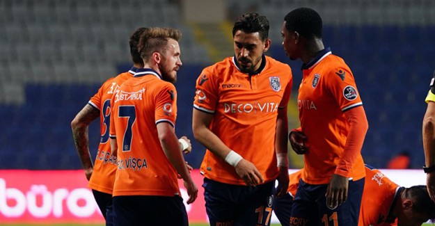 Başakşehir'ın Beşiktaş Karşısındaki Muhtemel 11'i